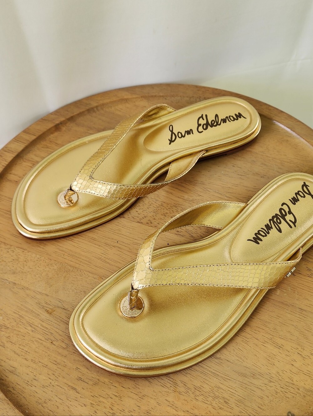 Sam Edelman Remi Gold Metallic Thong Sandals - Picture 2 of 10